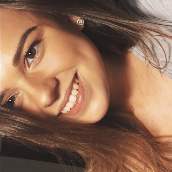 bellarobertsonx